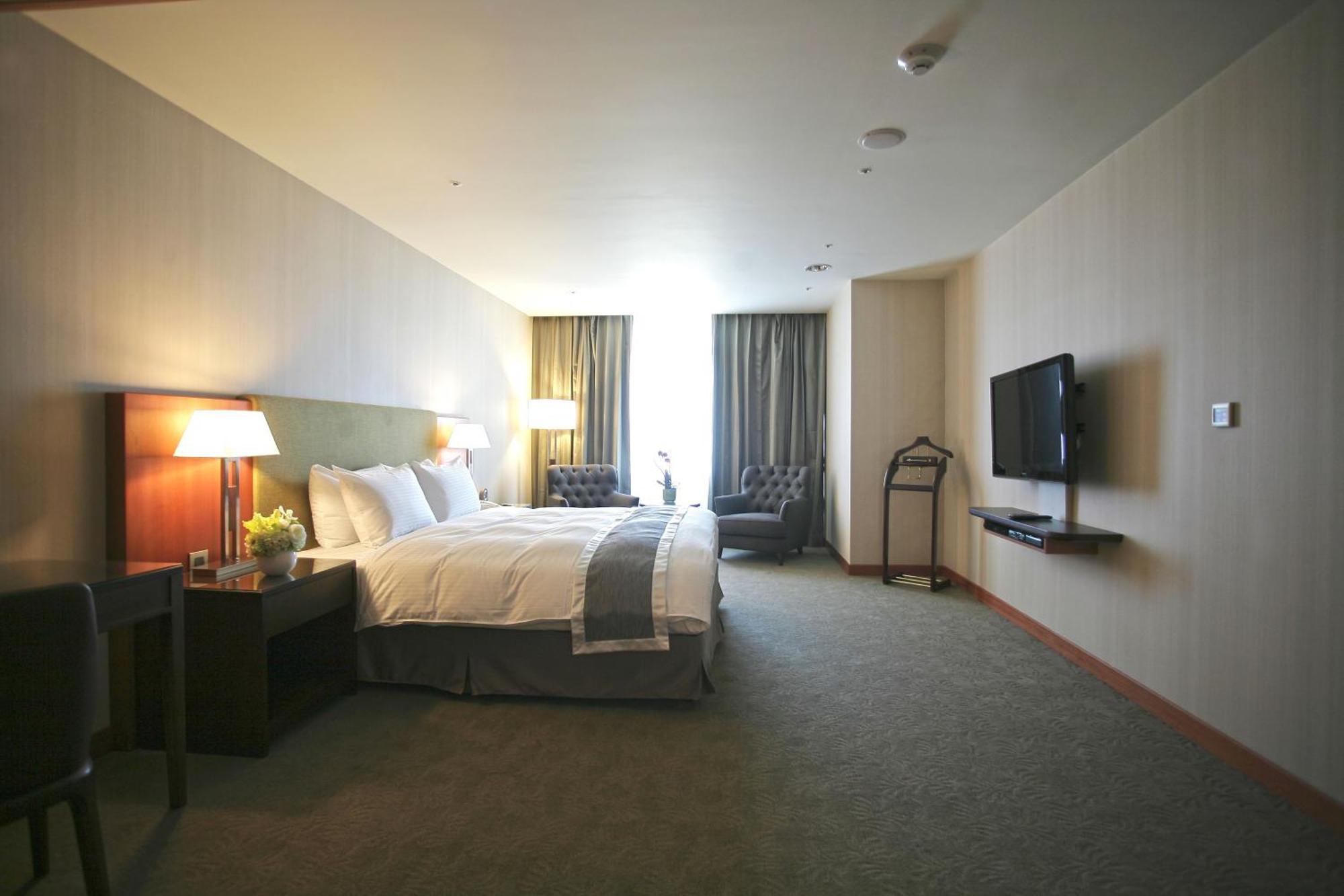 Taichung Harbor Hotel Wuqi Номер фото