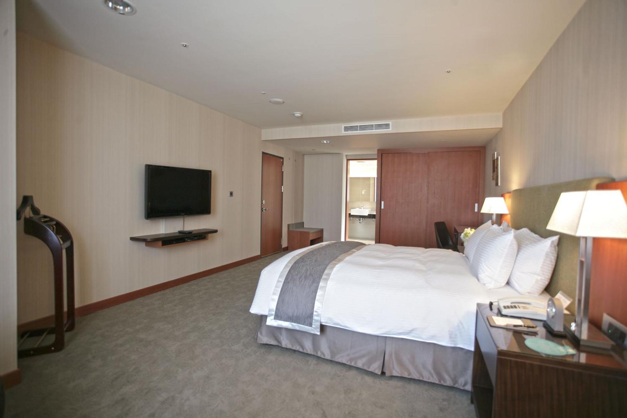 Taichung Harbor Hotel Wuqi Номер фото