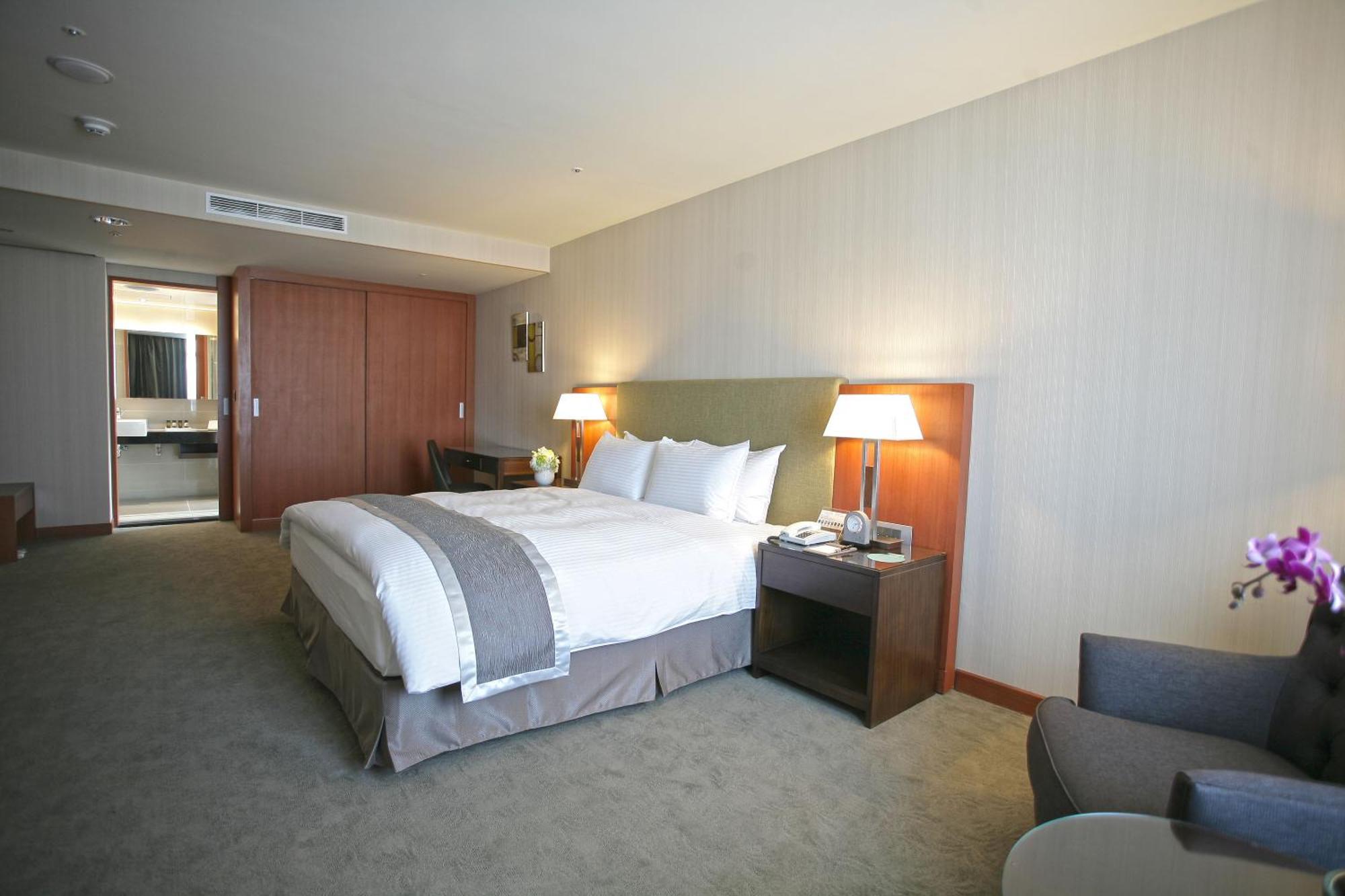 Taichung Harbor Hotel Wuqi Номер фото